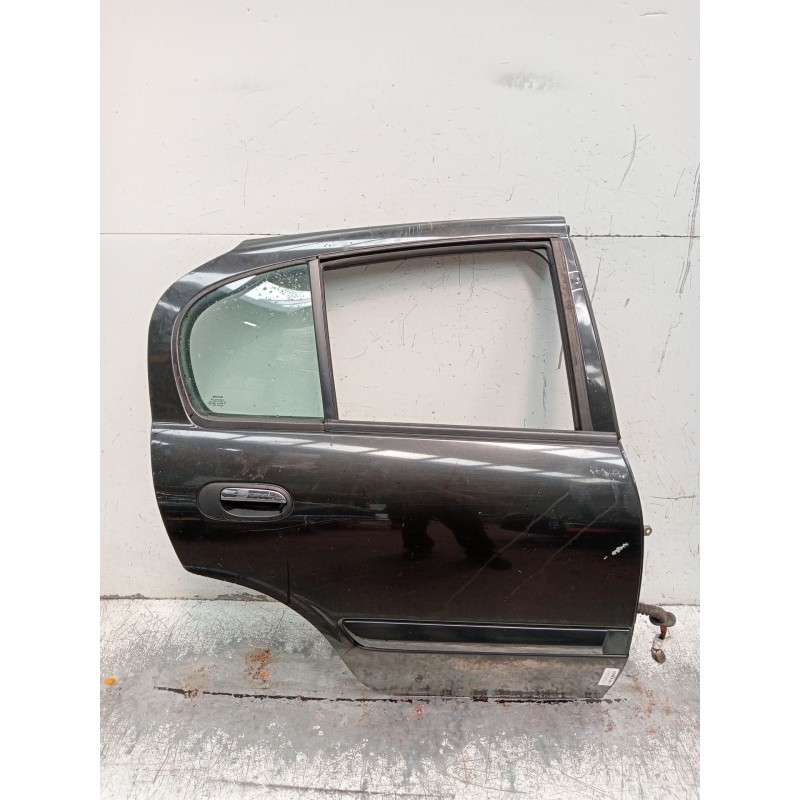 Recambio de puerta trasera derecha para nissan almera ii hatchback (n16) 2.2 dci referencia OEM IAM VER FOTOS 5P 2002