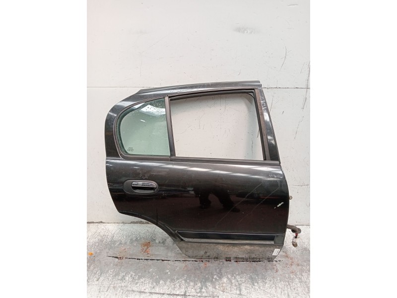 Recambio de puerta trasera derecha para nissan almera ii hatchback (n16) 2.2 dci referencia OEM IAM VER FOTOS 5P 2002