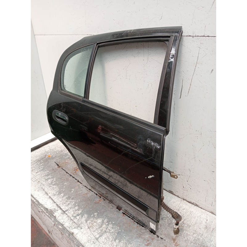 Recambio de puerta trasera derecha para nissan almera ii hatchback (n16) 2.2 dci referencia OEM IAM VER FOTOS 5P 2002
