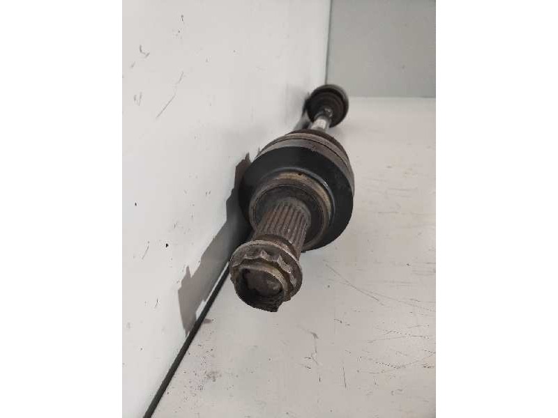 Recambio de transmision trasera izquierda para bmw serie 1 lim. 5-trg. (f20) 118d referencia OEM IAM   33208680347