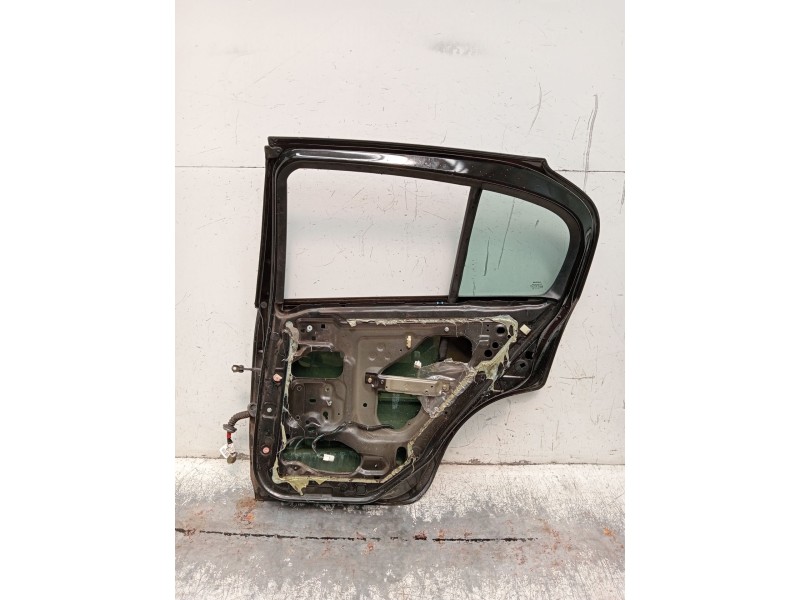 Recambio de puerta trasera derecha para nissan almera ii hatchback (n16) 2.2 dci referencia OEM IAM VER FOTOS 5P 2002