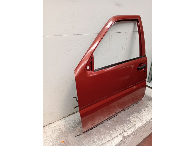 Recambio de puerta delantera izquierda para nissan terrano ii (r20) 2.7 td 4wd referencia OEM IAM   1993