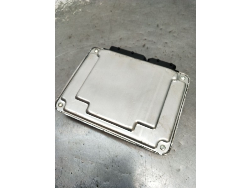 Recambio de centralita motor uce para volkswagen passat b5.5 (3b3) 1.9 tdi 4motion referencia OEM IAM 0281010701 038906019EP EDC