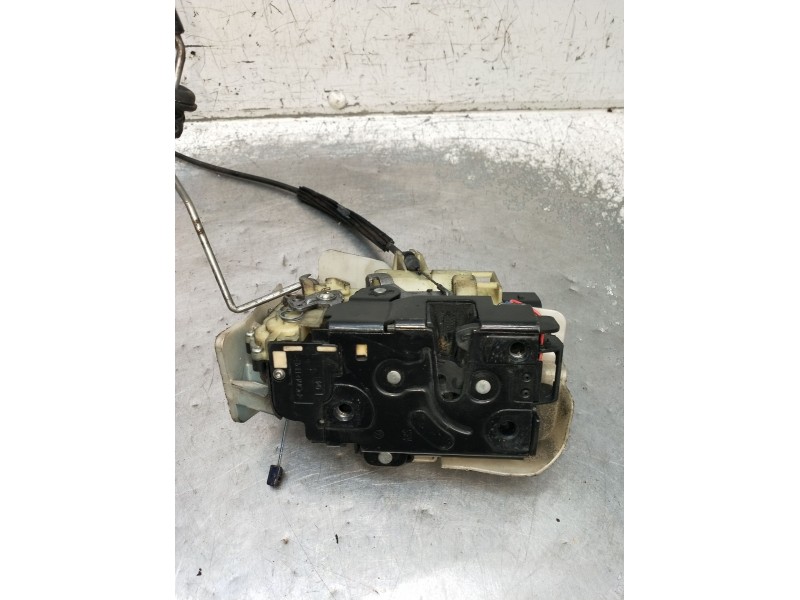 Recambio de motor cierre centralizado delantero izquierdo para volkswagen passat b5.5 (3b3) 1.9 tdi 4motion referencia OEM IAM  