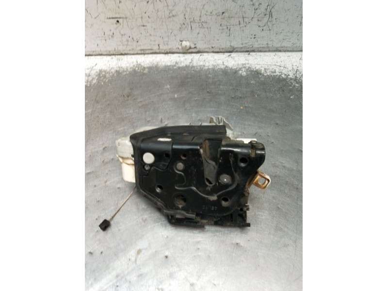 Recambio de motor cierre centralizado delantero izquierdo para seat altea (5p1) 1.2 tsi referencia OEM IAM  5P 2009