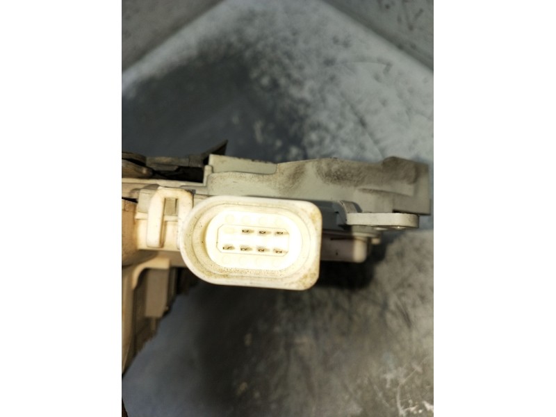 Recambio de motor cierre centralizado delantero izquierdo para seat altea (5p1) 1.2 tsi referencia OEM IAM  5P 2009