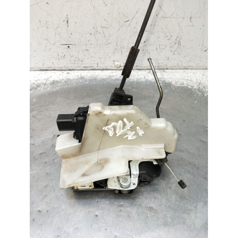 Recambio de motor cierre centralizado trasero izquierdo para volkswagen passat b5.5 (3b3) 1.9 tdi 4motion referencia OEM IAM  5P