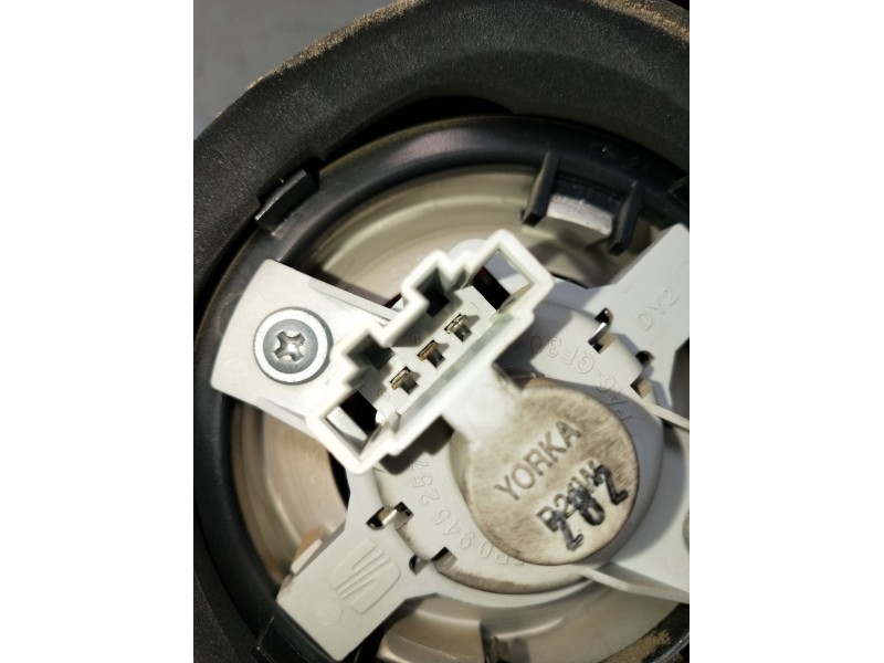 Recambio de piloto trasero izquierdo para seat altea (5p1) 1.2 tsi referencia OEM IAM   2009