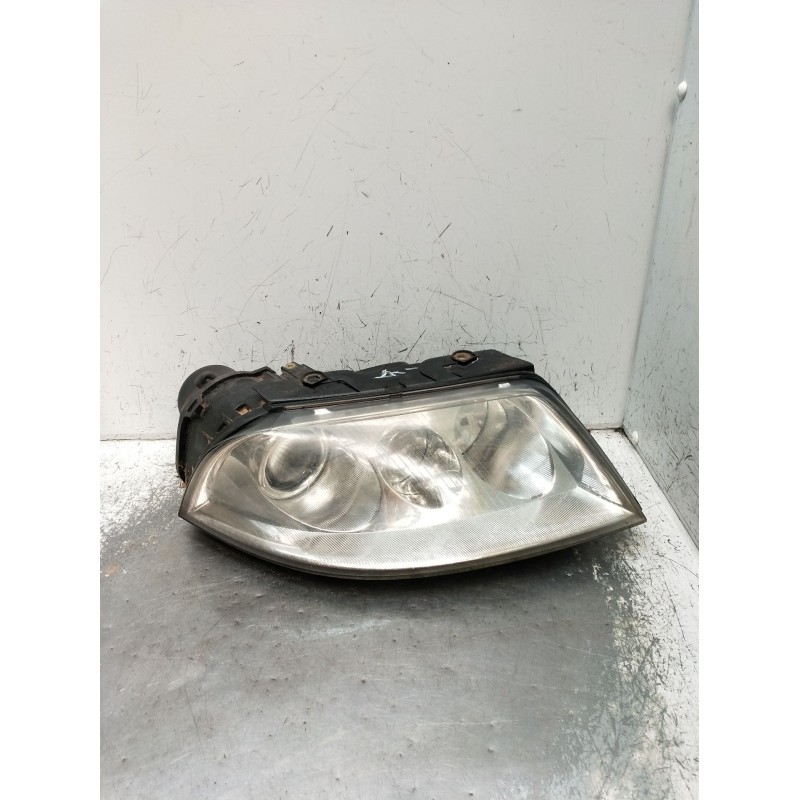 Recambio de faro derecho para volkswagen passat b5.5 (3b3) 1.9 tdi 4motion referencia OEM IAM 3B7941018M XENON 2001