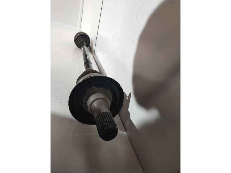 Recambio de transmision trasera derecha para bmw serie 1 lim. 5-trg. (f20) 118d referencia OEM IAM   33208680348