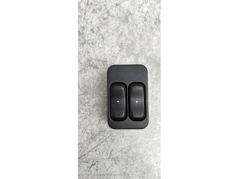 Recambio de mando elevalunas delantero izquierdo para opel combo (corsa c) familiar referencia OEM IAM 24409205 13363202 