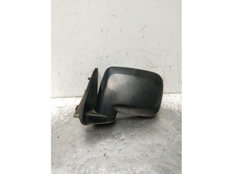 Recambio de retrovisor izquierdo para nissan terrano ii (r20) 2.7 td 4wd referencia OEM IAM  MANUAL 1993