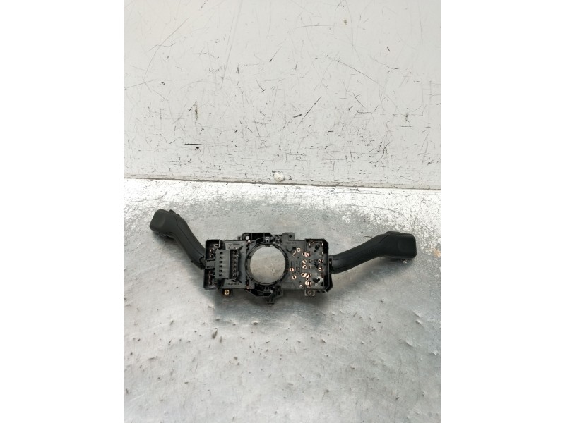 Recambio de mando luces para volkswagen passat b5.5 (3b3) 1.9 tdi 4motion referencia OEM IAM 8L0953513S  2001