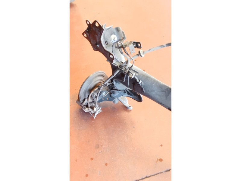 Recambio de puente trasero para renault megane iv hatchback (b9a/m/n_) 1.3 tce 115 (b9n9) referencia OEM IAM DISCO/ABS  