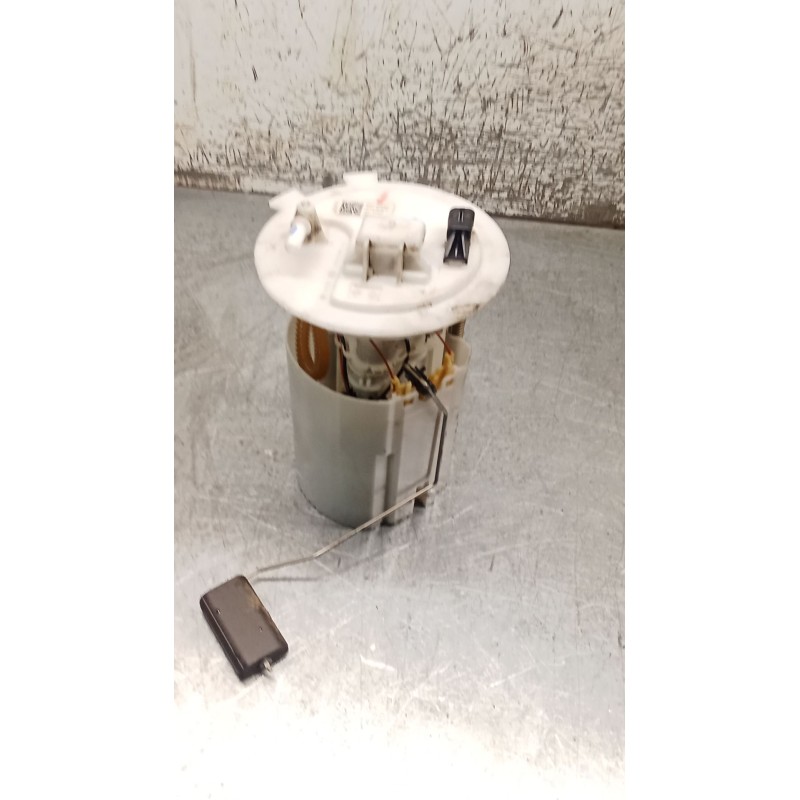 Recambio de bomba combustible para renault megane iv hatchback (b9a/m/n_) 1.3 tce 115 (b9n9) referencia OEM IAM 0580200976 17202