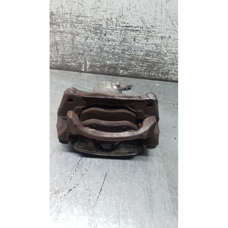 Recambio de pinza freno delantera derecha para renault megane iv hatchback (b9a/m/n_) 1.3 tce 115 (b9n9) referencia OEM IAM  TRW