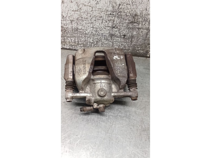 Recambio de pinza freno delantera izquierda para renault megane iv hatchback (b9a/m/n_) 1.3 tce 115 (b9n9) referencia OEM IAM  T