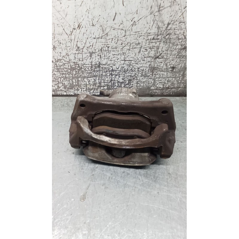 Recambio de pinza freno delantera izquierda para renault megane iv hatchback (b9a/m/n_) 1.3 tce 115 (b9n9) referencia OEM IAM  T