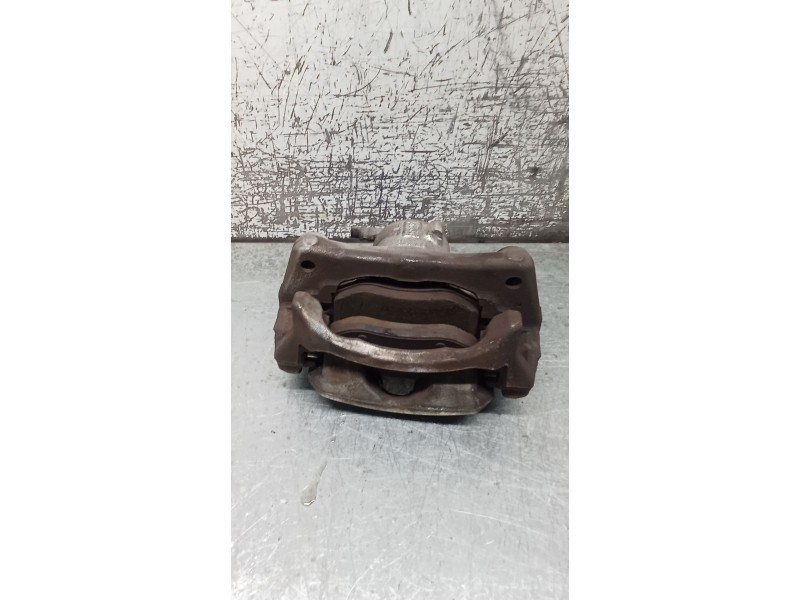 Recambio de pinza freno delantera izquierda para renault megane iv hatchback (b9a/m/n_) 1.3 tce 115 (b9n9) referencia OEM IAM  T