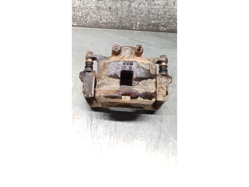 Recambio de pinza freno delantera derecha para mitsubishi l200 / triton (ka_t, kb_t) 2.5 di-d 4wd (kb4t) referencia OEM IAM  TOK