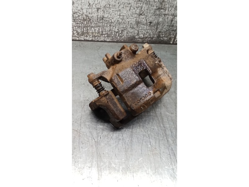 Recambio de pinza freno delantera izquierda para mitsubishi l200 / triton (ka_t, kb_t) 2.5 di-d 4wd (kb4t) referencia OEM IAM  T