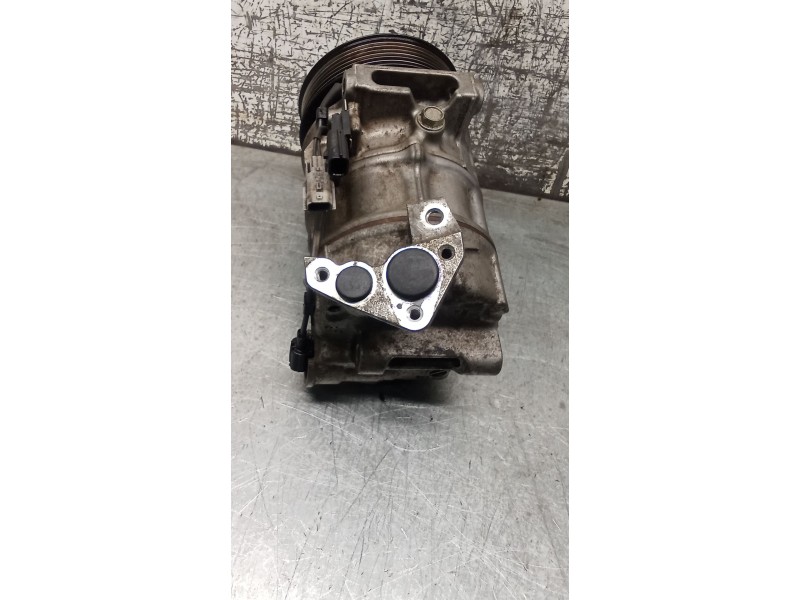Recambio de compresor aire acondicionado para renault megane iv hatchback (b9a/m/n_) 1.3 tce 115 (b9n9) referencia OEM IAM 92600