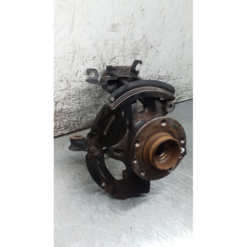 Recambio de mangueta delantera derecha para renault megane iv hatchback (b9a/m/n_) 1.3 tce 115 (b9n9) referencia OEM IAM   18