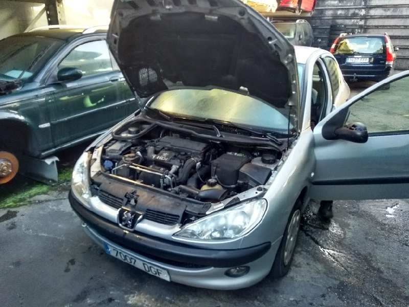 peugeot 206 berlina del año 2005