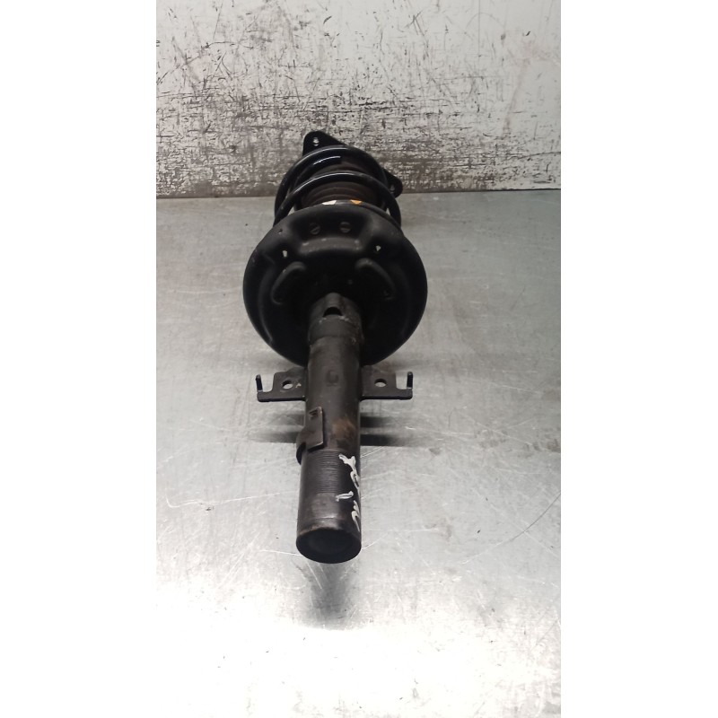 Recambio de amortiguador delantero izquierdo para renault megane iv hatchback (b9a/m/n_) 1.3 tce 115 (b9n9) referencia OEM IAM 5