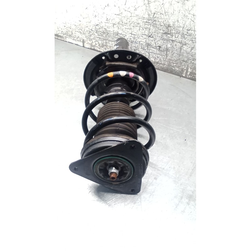 Recambio de amortiguador delantero izquierdo para renault megane iv hatchback (b9a/m/n_) 1.3 tce 115 (b9n9) referencia OEM IAM 5