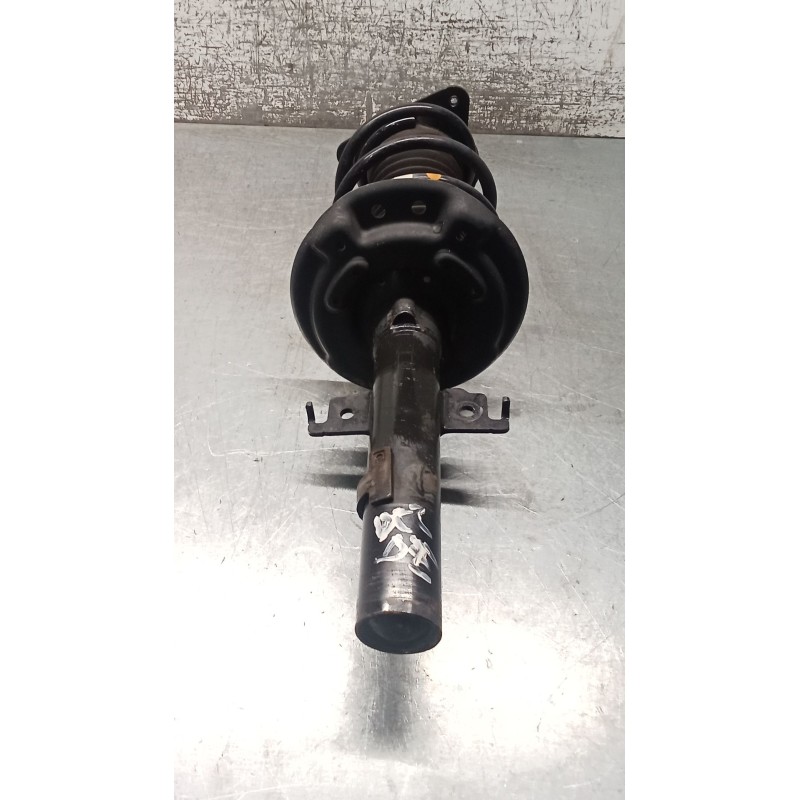Recambio de amortiguador delantero derecho para renault megane iv hatchback (b9a/m/n_) 1.3 tce 115 (b9n9) referencia OEM IAM 543
