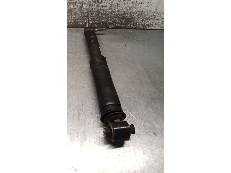 Recambio de amortiguador trasero derecho para renault megane iv hatchback (b9a/m/n_) 1.3 tce 115 (b9n9) referencia OEM IAM 56210