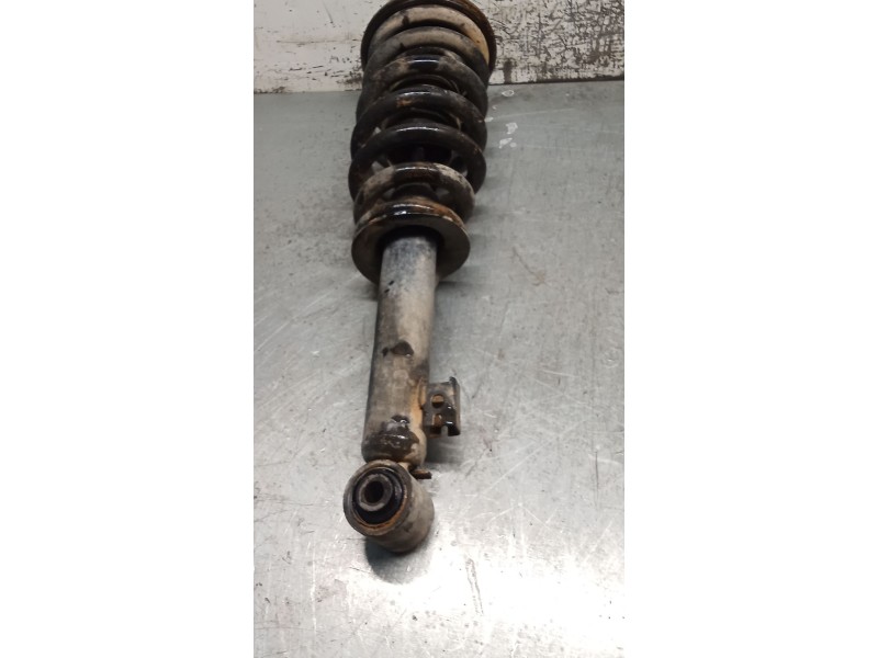 Recambio de amortiguador delantero izquierdo para mitsubishi l200 / triton (ka_t, kb_t) 2.5 di-d 4wd (kb4t) referencia OEM IAM 3