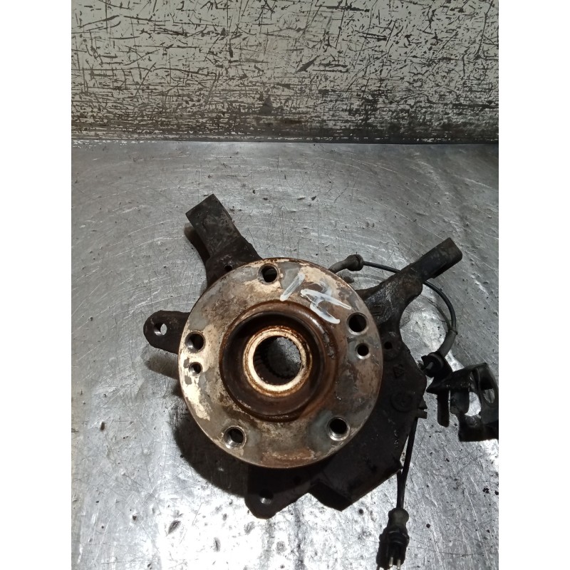 Recambio de mangueta delantera izquierda para renault laguna ii (bg0/1_) 2.2 dci (bg0f) referencia OEM IAM   05