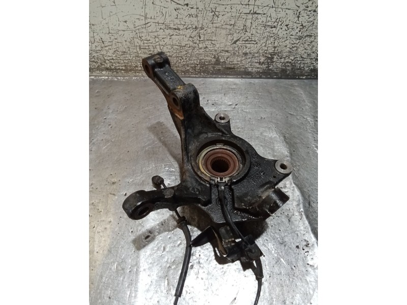 Recambio de mangueta delantera izquierda para renault laguna ii (bg0/1_) 2.2 dci (bg0f) referencia OEM IAM   05