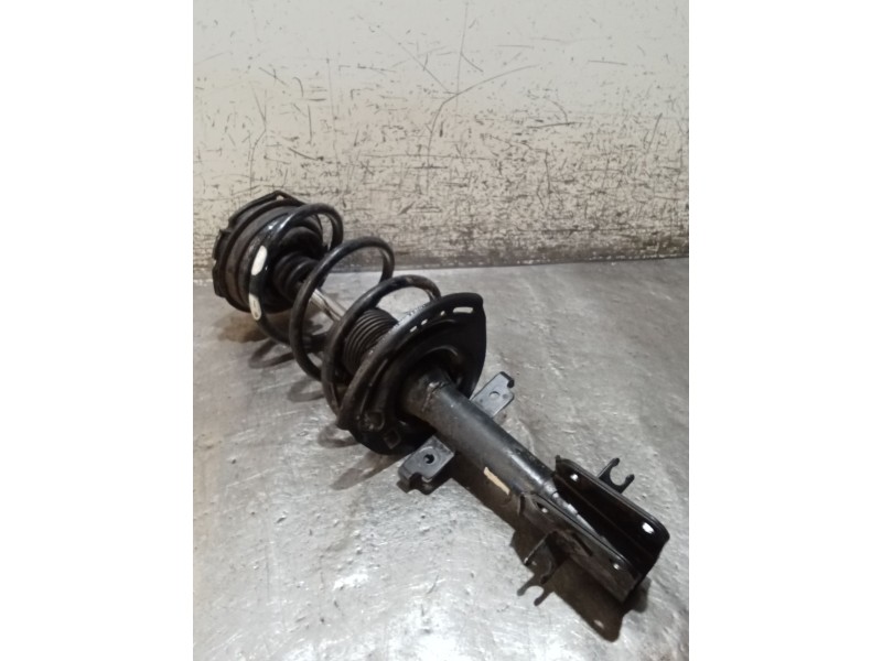 Recambio de amortiguador delantero derecho para renault laguna ii (bg0/1_) 2.2 dci (bg0f) referencia OEM IAM   05