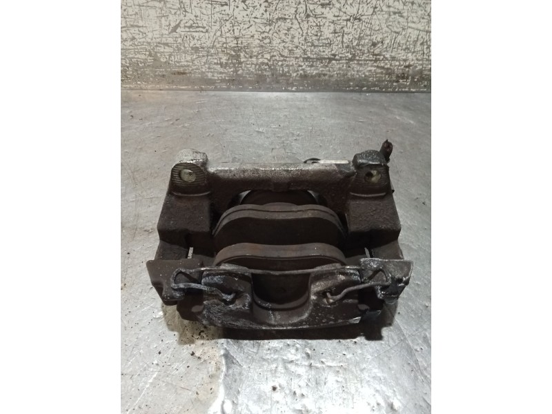 Recambio de pinza freno delantera derecha para renault laguna ii (bg0/1_) 2.2 dci (bg0f) referencia OEM IAM   05