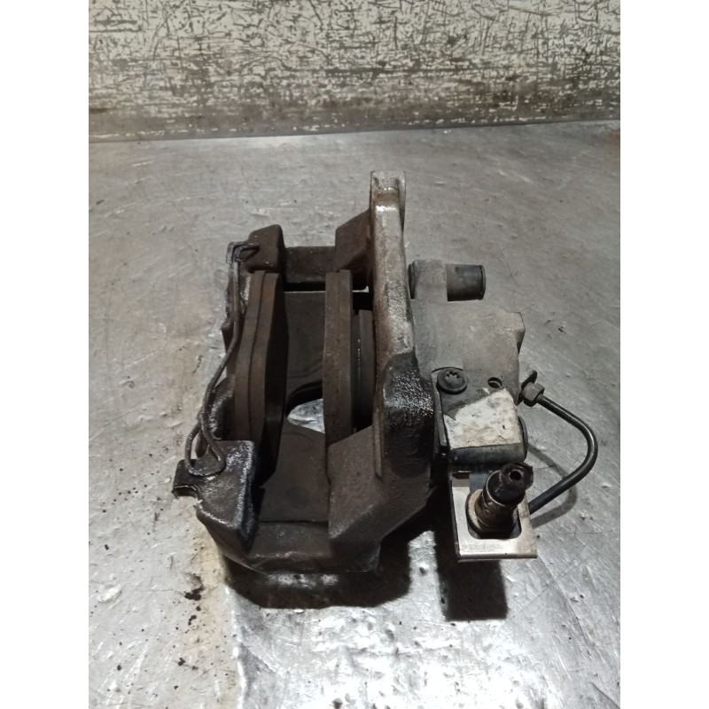 Recambio de pinza freno delantera derecha para renault laguna ii (bg0/1_) 2.2 dci (bg0f) referencia OEM IAM   05
