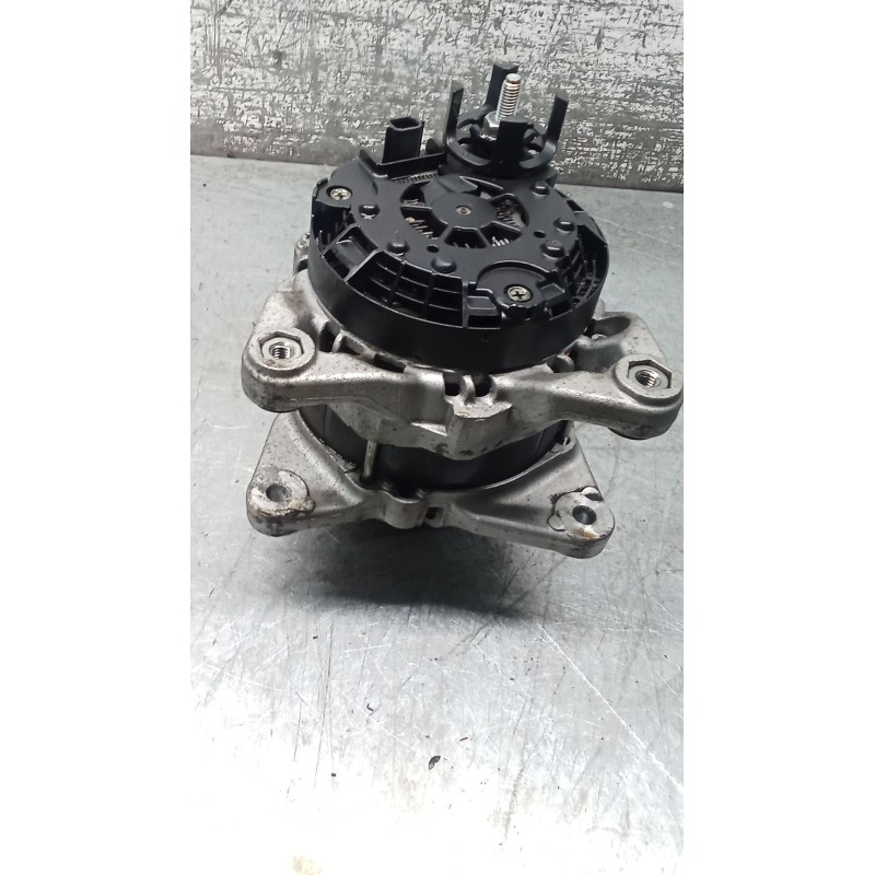 Recambio de alternador para renault megane iv hatchback (b9a/m/n_) 1.3 tce 115 (b9n9) referencia OEM IAM 231009933R A5TE0581ZE 1
