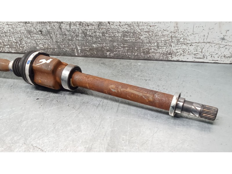 Recambio de transmision delantera derecha para renault megane iv hatchback (b9a/m/n_) 1.3 tce 115 (b9n9) referencia OEM IAM 3910