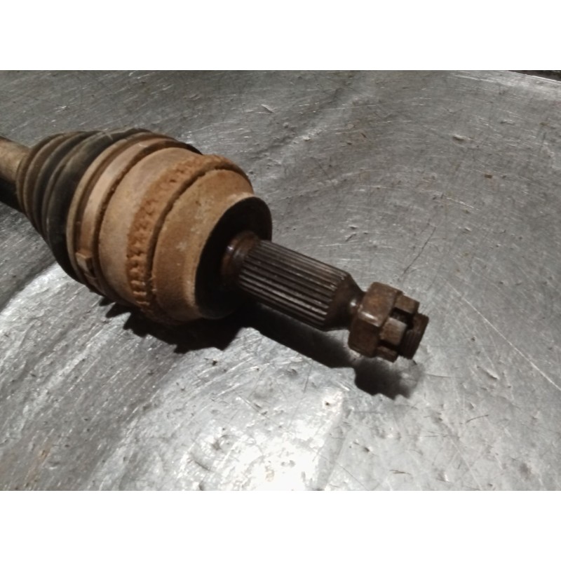 Recambio de transmision delantera izquierda para mitsubishi l200 / triton (ka_t, kb_t) 2.5 di-d 4wd (kb4t) referencia OEM IAM   