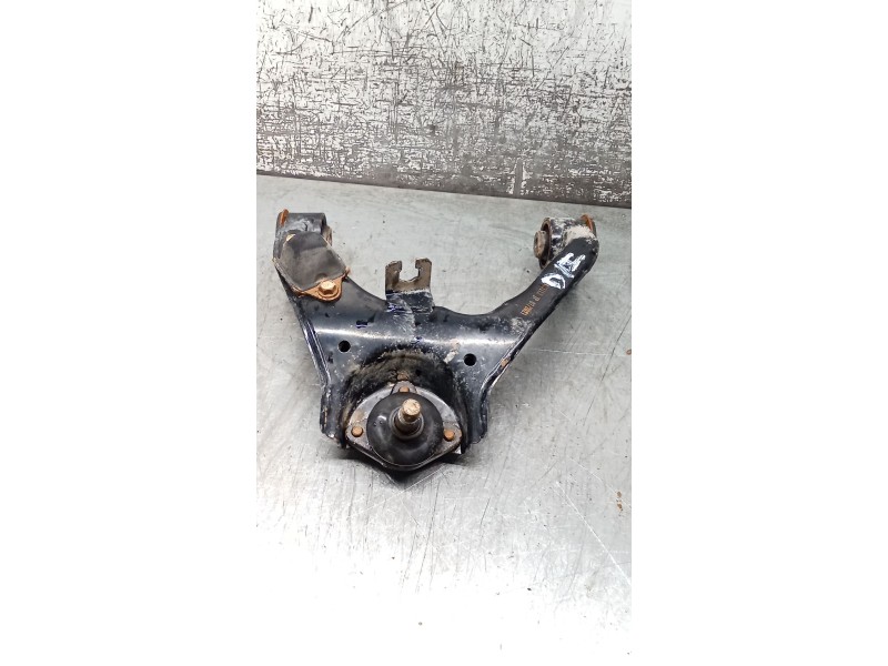 Recambio de brazo suspension superior delantero izquierdo para mitsubishi l200 / triton (ka_t, kb_t) 2.5 di-d 4wd (kb4t) referen