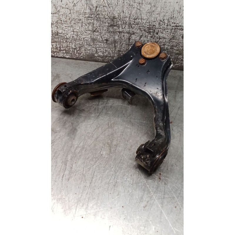 Recambio de brazo suspension superior delantero izquierdo para mitsubishi l200 / triton (ka_t, kb_t) 2.5 di-d 4wd (kb4t) referen