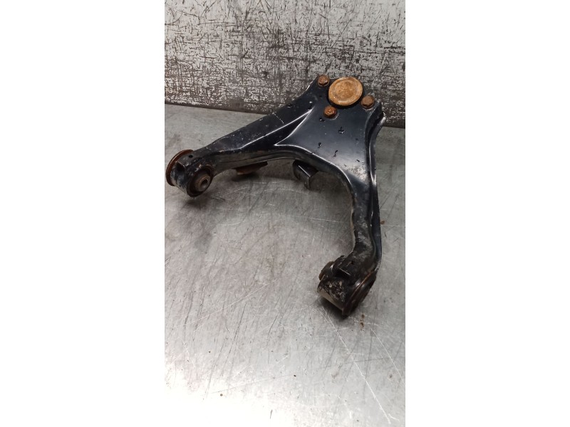 Recambio de brazo suspension superior delantero izquierdo para mitsubishi l200 / triton (ka_t, kb_t) 2.5 di-d 4wd (kb4t) referen