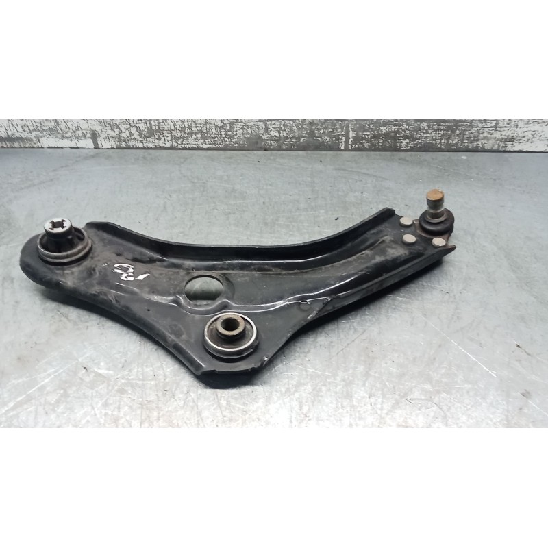 Recambio de brazo suspension inferior delantero izquierdo para renault megane iv hatchback (b9a/m/n_) 1.3 tce 115 (b9n9) referen