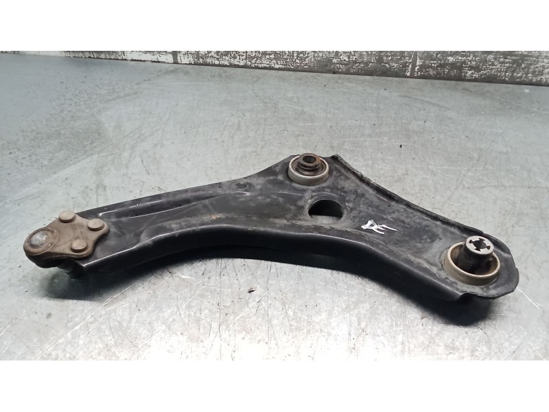 Recambio de brazo suspension inferior delantero derecho para renault megane iv hatchback (b9a/m/n_) 1.3 tce 115 (b9n9) referenci