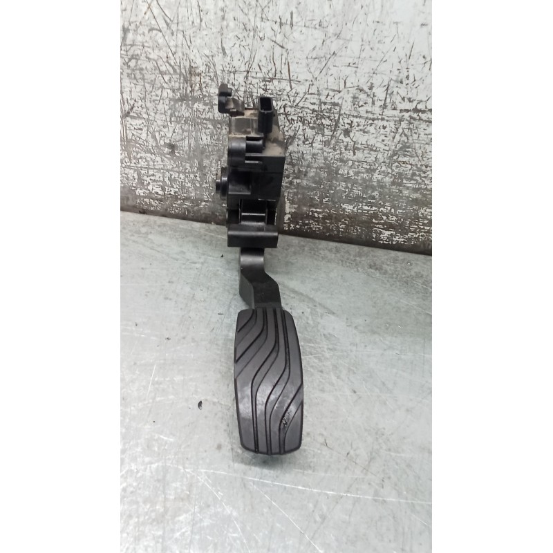 Recambio de potenciometro pedal para renault megane iv hatchback (b9a/m/n_) 1.3 tce 115 (b9n9) referencia OEM IAM 180020000R  18