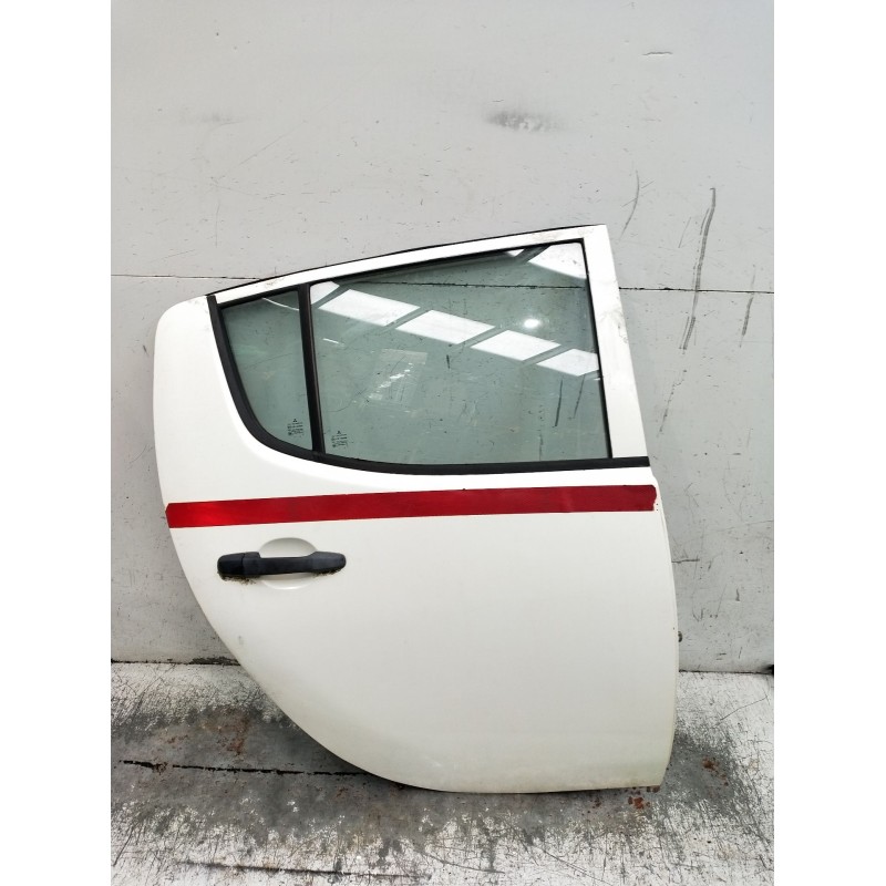Recambio de puerta trasera derecha para mitsubishi l200 / triton (ka_t, kb_t) 2.5 di-d 4wd (kb4t) referencia OEM IAM  4P 2005