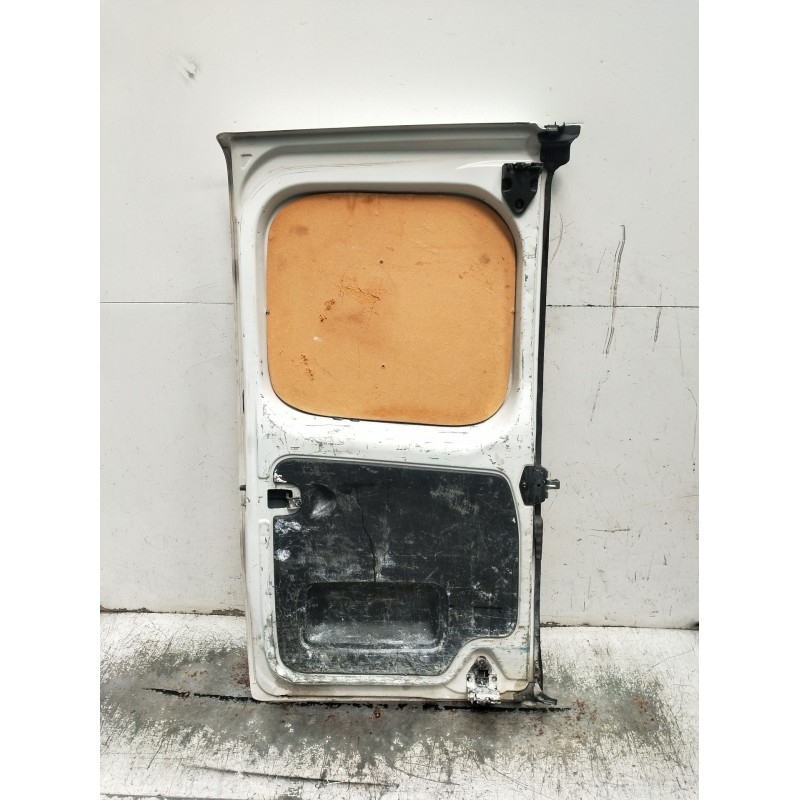 Recambio de puerta trasera derecha para renault trafic iii furgoneta (fg_) 1.6 dci 95 (fgmj, fgmr) referencia OEM IAM   