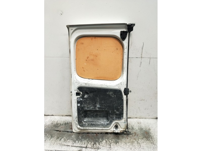 Recambio de puerta trasera derecha para renault trafic iii furgoneta (fg_) 1.6 dci 95 (fgmj, fgmr) referencia OEM IAM   